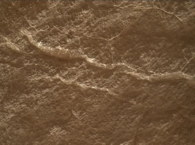 Sol 3657: Mars Hand Lens Imager (MAHLI)