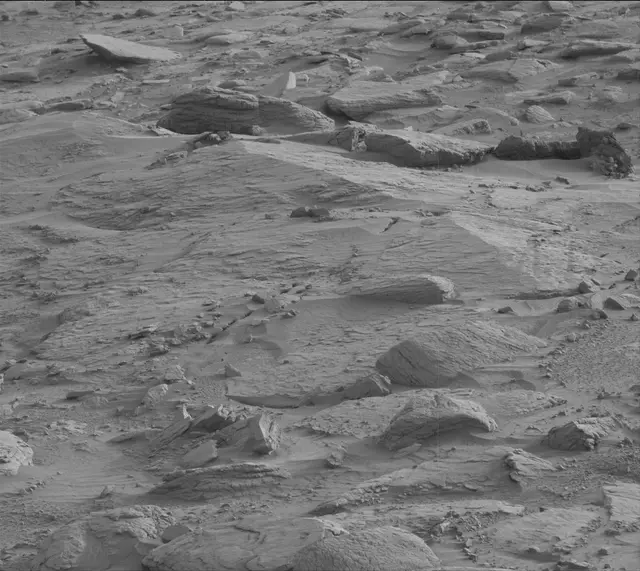 Sol 3658: Mast Camera (Mastcam)
