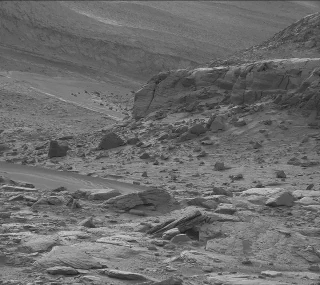 Sol 3658: Mast Camera (Mastcam)