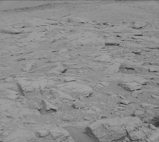 Sol 3658: Mast Camera (Mastcam)