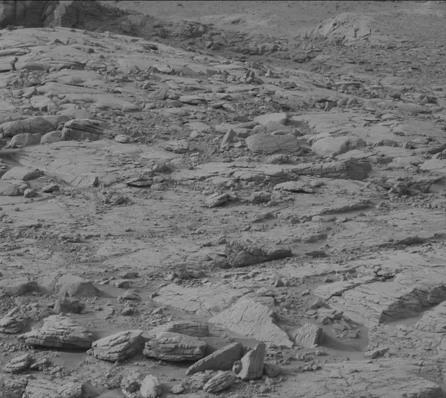 Sol 3658: Mast Camera (Mastcam)