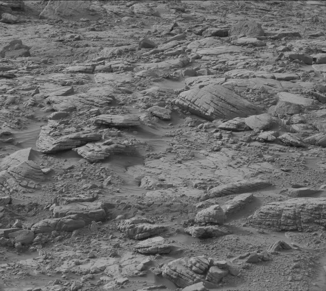 Sol 3658: Mast Camera (Mastcam)