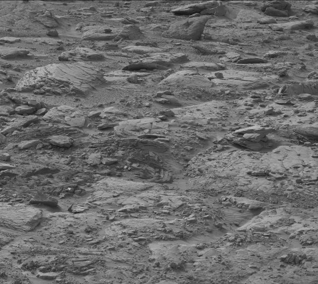 Sol 3658: Mast Camera (Mastcam)