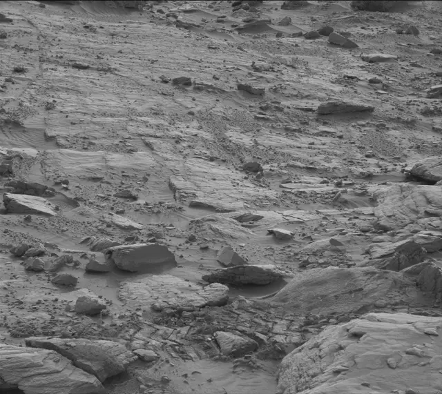 Sol 3658: Mast Camera (Mastcam)