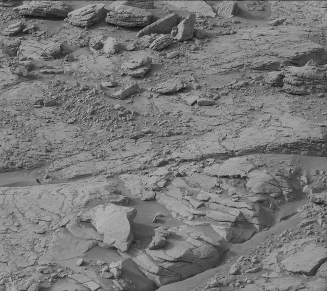 Sol 3658: Mast Camera (Mastcam)