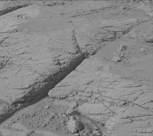 Sol 3658: Mast Camera (Mastcam)