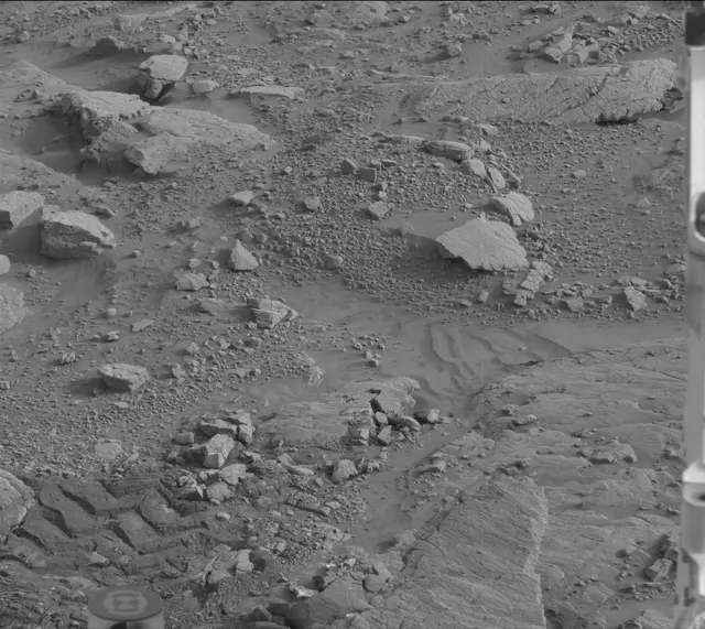 Sol 3658: Mast Camera (Mastcam)