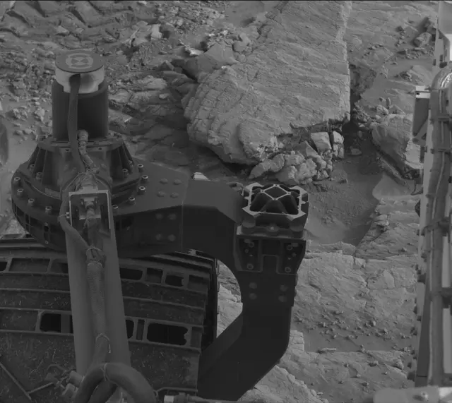 Sol 3658: Mast Camera (Mastcam)