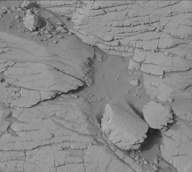 Sol 3658: Mast Camera (Mastcam)