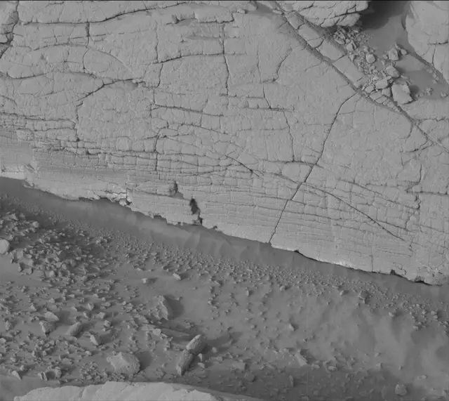 Sol 3658: Mast Camera (Mastcam)