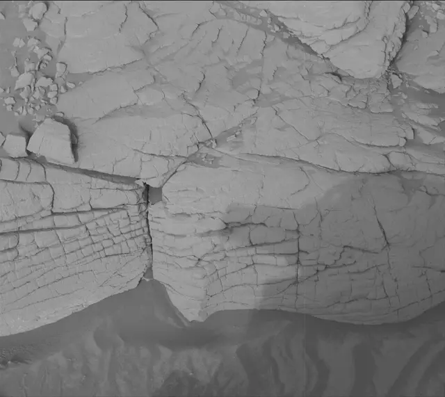 Sol 3658: Mast Camera (Mastcam)