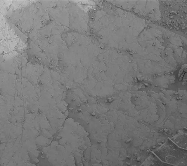 Sol 3658: Mast Camera (Mastcam)