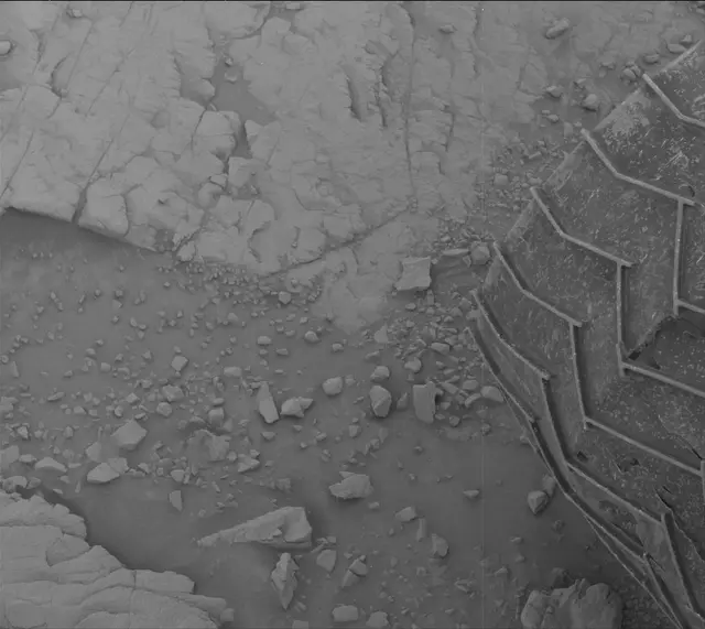 Sol 3658: Mast Camera (Mastcam)