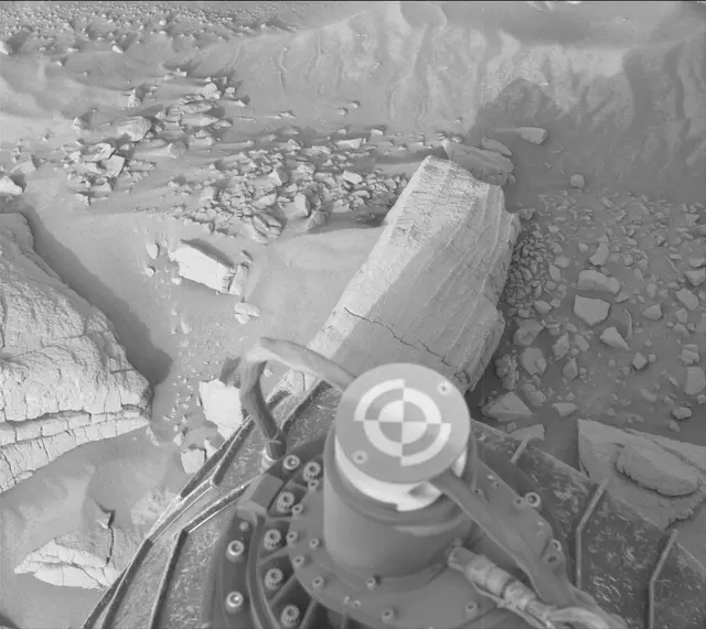 Sol 3658: Mast Camera (Mastcam)