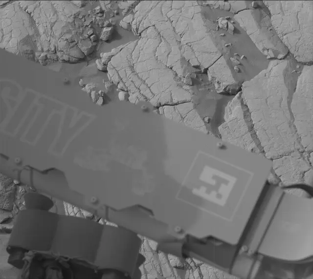 Sol 3658: Mast Camera (Mastcam)