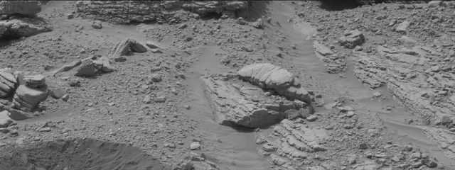 Sol 3658: Mast Camera (Mastcam)