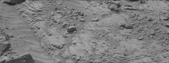 Sol 3658: Mast Camera (Mastcam)