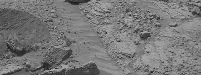 Sol 3658: Mast Camera (Mastcam)