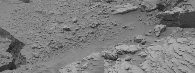 Sol 3658: Mast Camera (Mastcam)