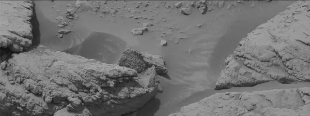 Sol 3658: Mast Camera (Mastcam)