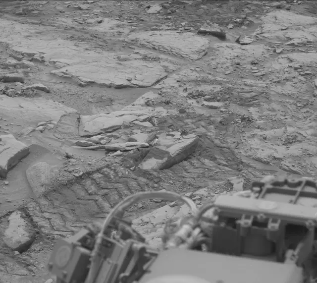 Sol 3658: Mast Camera (Mastcam)