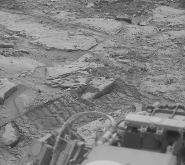 Sol 3658: Mast Camera (Mastcam)