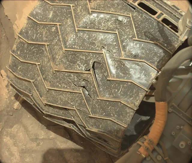 Sol 3658: Mast Camera (Mastcam)