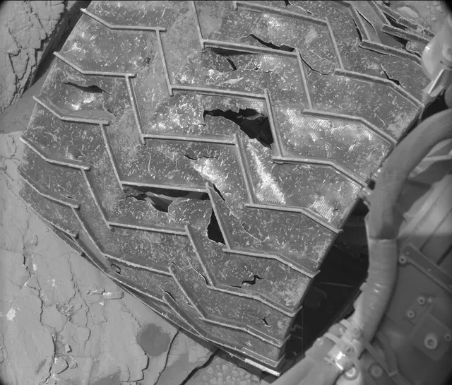 Sol 3658: Mast Camera (Mastcam)