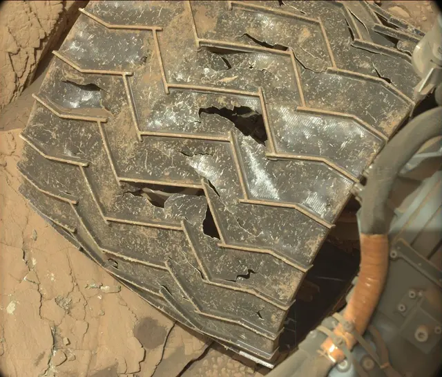 Sol 3658: Mast Camera (Mastcam)