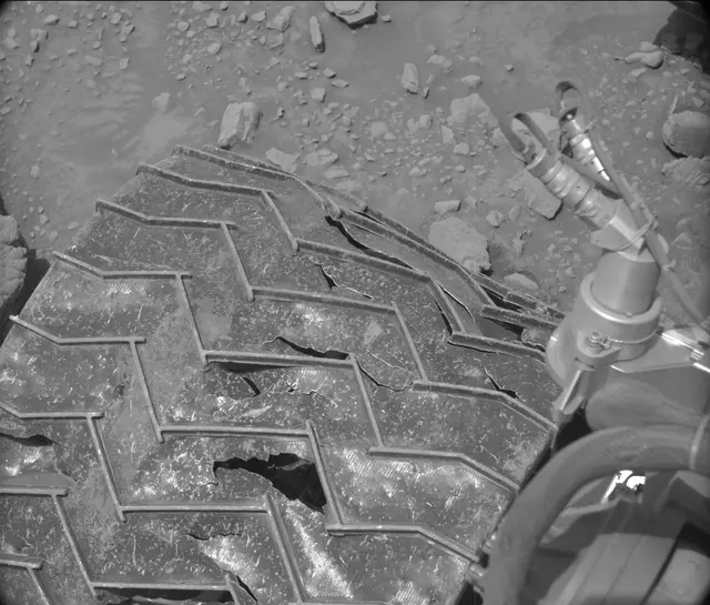 Sol 3658: Mast Camera (Mastcam)