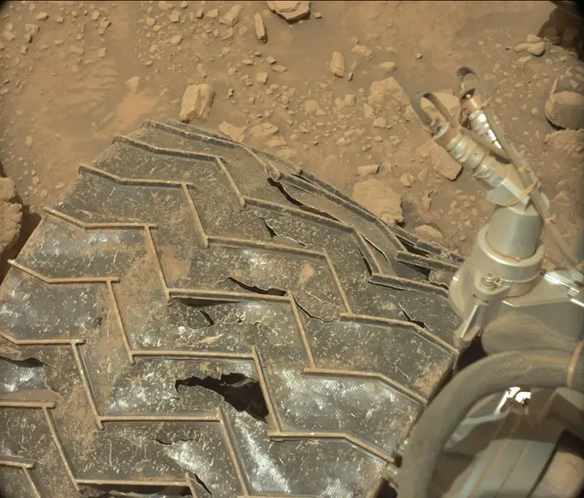 Sol 3658: Mast Camera (Mastcam)