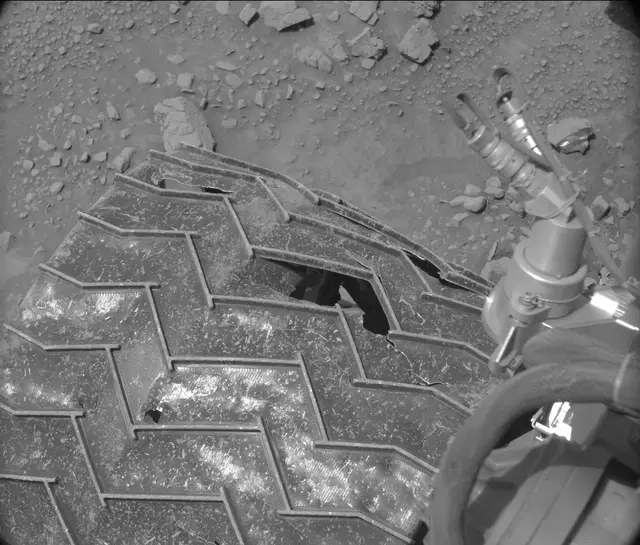 Sol 3658: Mast Camera (Mastcam)