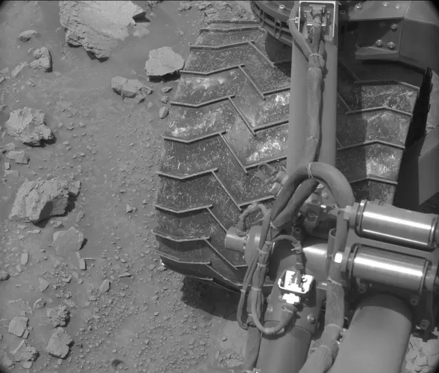 Sol 3658: Mast Camera (Mastcam)