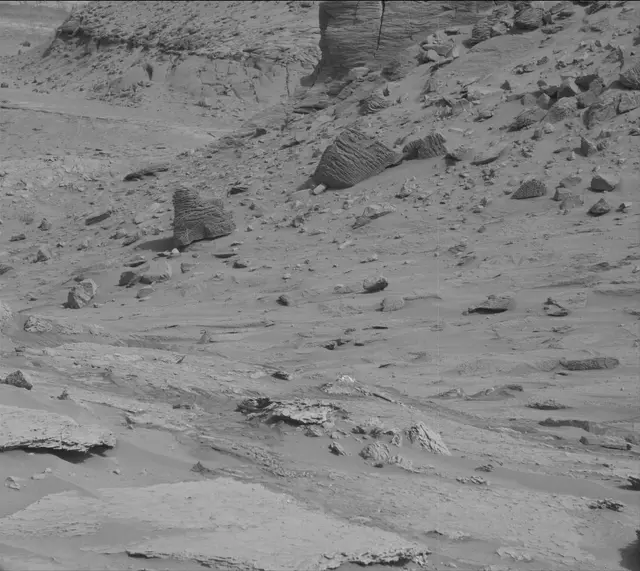 Sol 3658: Mast Camera (Mastcam)