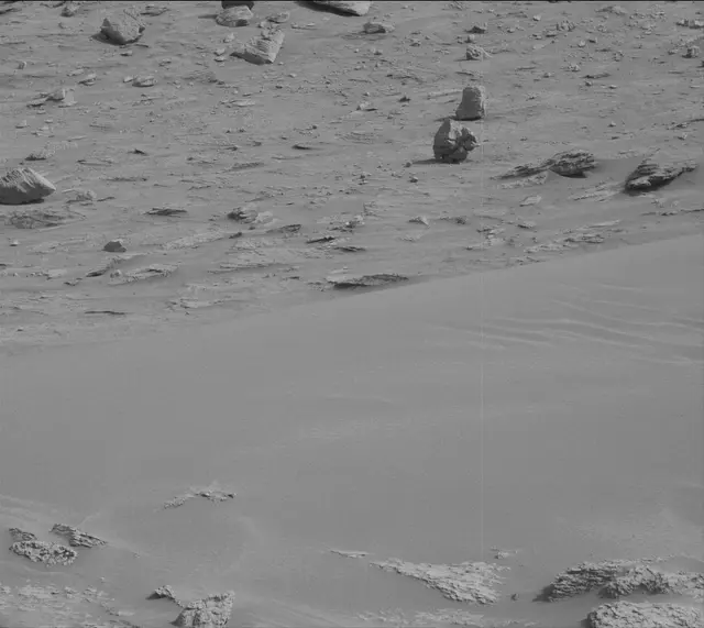 Sol 3658: Mast Camera (Mastcam)