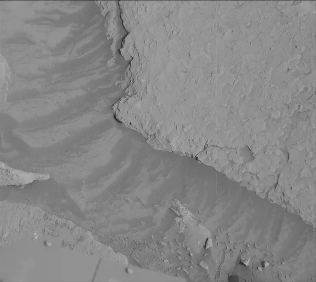 Sol 3658: Mast Camera (Mastcam)