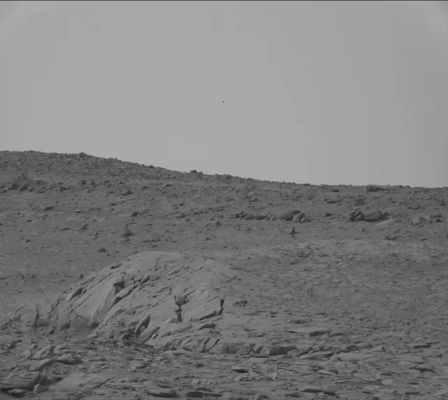 Sol 3658: Mast Camera (Mastcam)