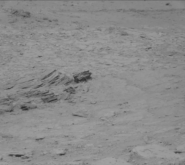 Sol 3658: Mast Camera (Mastcam)