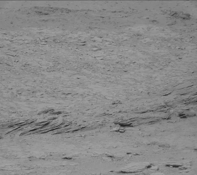 Sol 3658: Mast Camera (Mastcam)