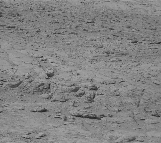 Sol 3658: Mast Camera (Mastcam)