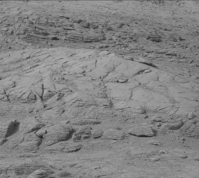 Sol 3658: Mast Camera (Mastcam)