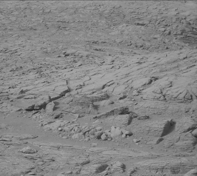 Sol 3658: Mast Camera (Mastcam)