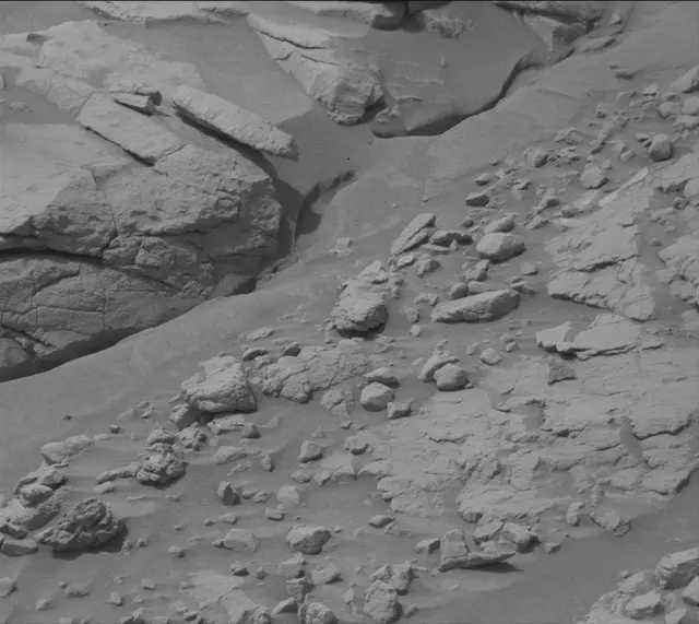 Sol 3658: Mast Camera (Mastcam)