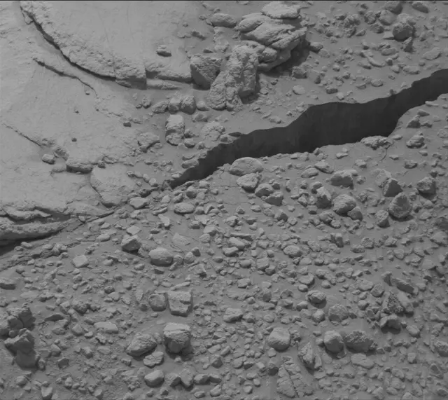 Sol 3658: Mast Camera (Mastcam)