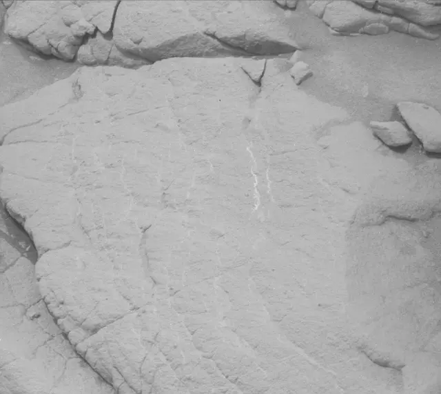 Sol 3658: Mast Camera (Mastcam)