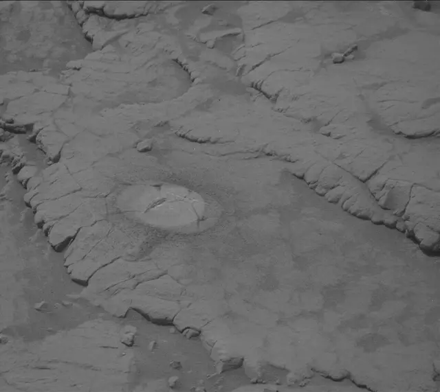 Sol 3658: Mast Camera (Mastcam)