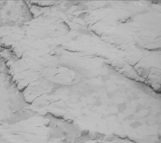 Sol 3658: Mast Camera (Mastcam)