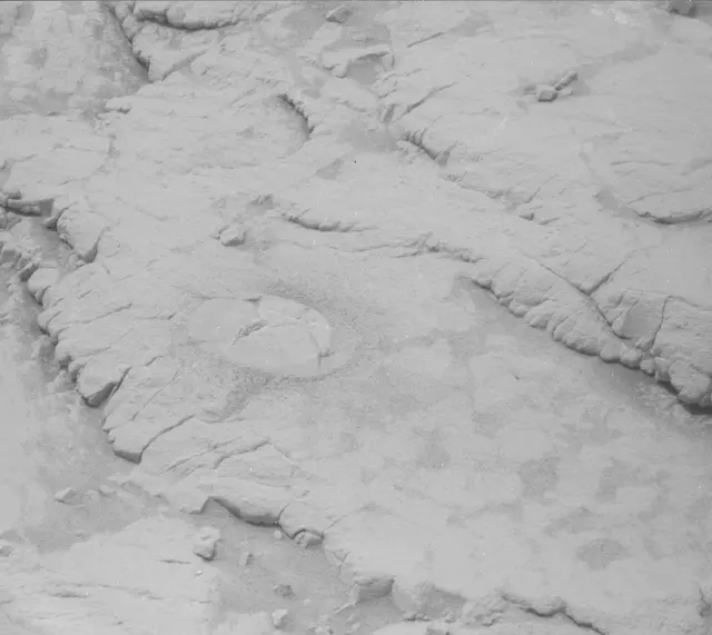 Sol 3658: Mast Camera (Mastcam)