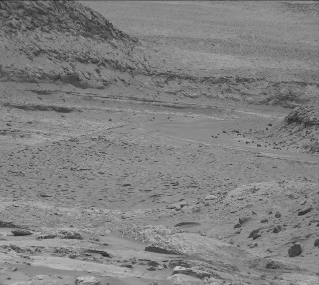 Sol 3662: Mast Camera (Mastcam)