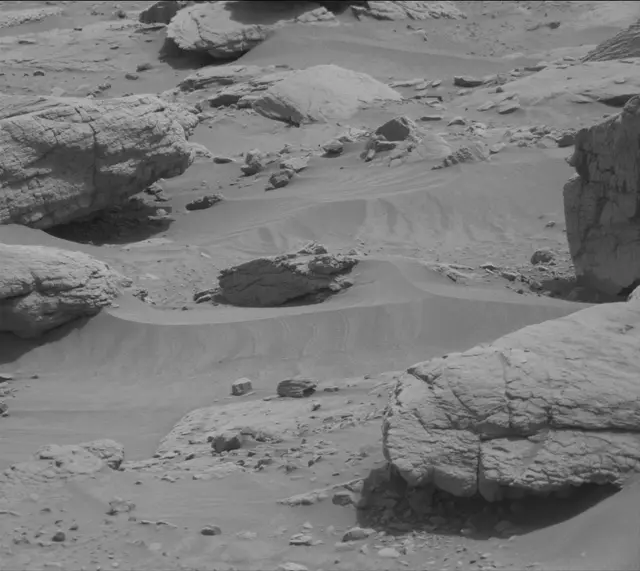 Sol 3662: Mast Camera (Mastcam)